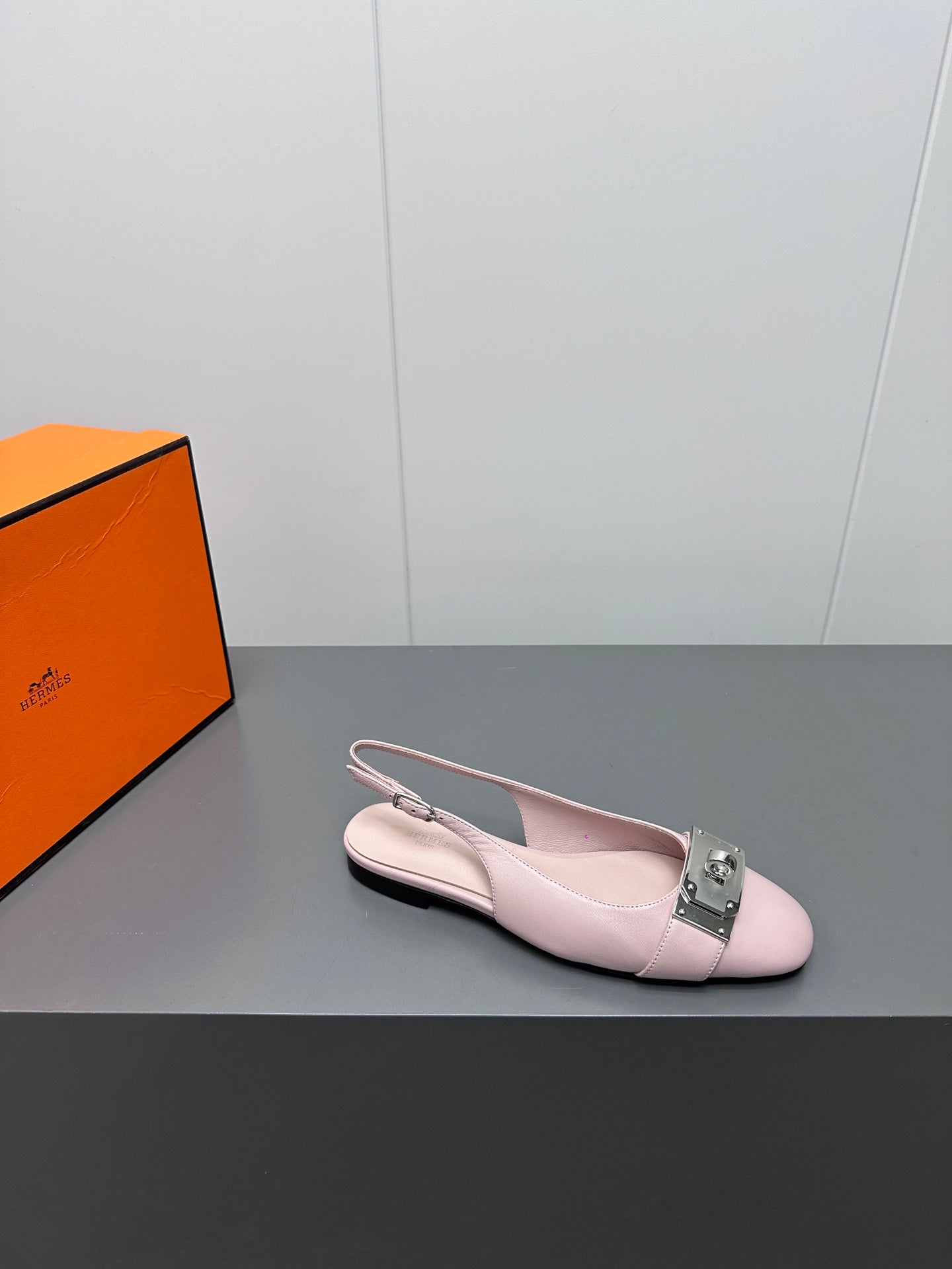 HERMES INNOCENTE SLINGBACK IN LIGHT PINK CALFSKIN