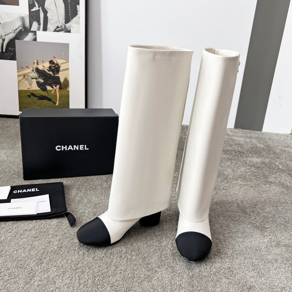 CHANEL 25S HIGH BOOTS 55MM IN IVORY BLACK CALFSKIN AND CANVAS GOLD HARDWARE