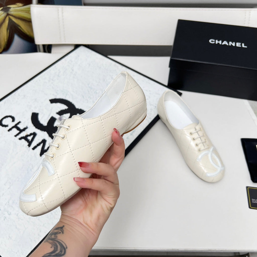 CHANEL 25S DANCE SHOES WITH PRINTED LOGO IN WHITE CALFSKIN