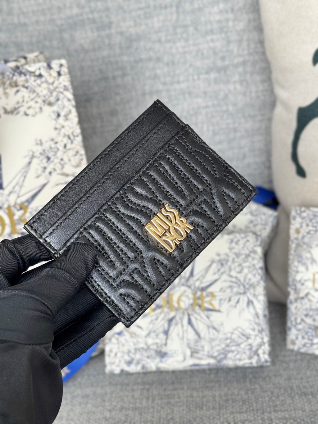 DIOR FREESIA CARD HOLDER 10 IN BLACK QUILTED ALLOVER CALFSKIN