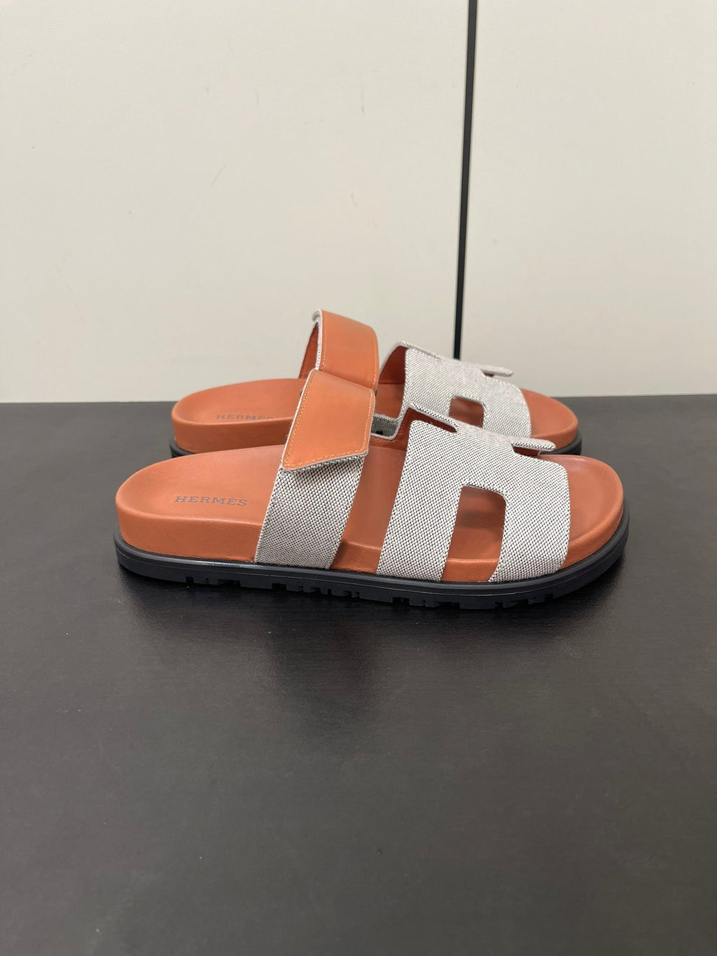 HERMES CHYPRE SANDAL ORANGE MIX CREAM CALFSKIN