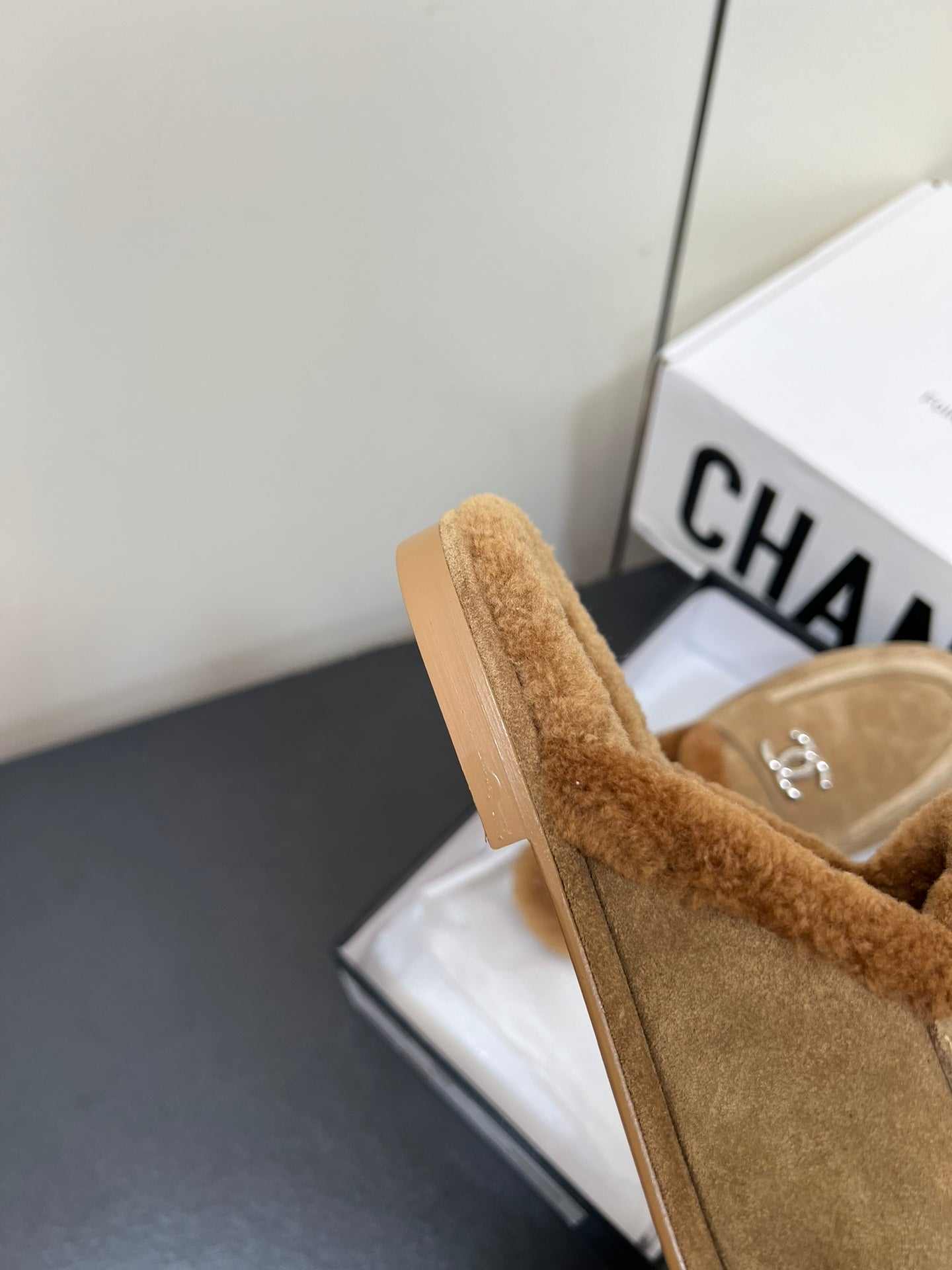 CHANEL LOAFERS MULE IN PEANUT BROWN SUEDE AND FLEECE LINING
