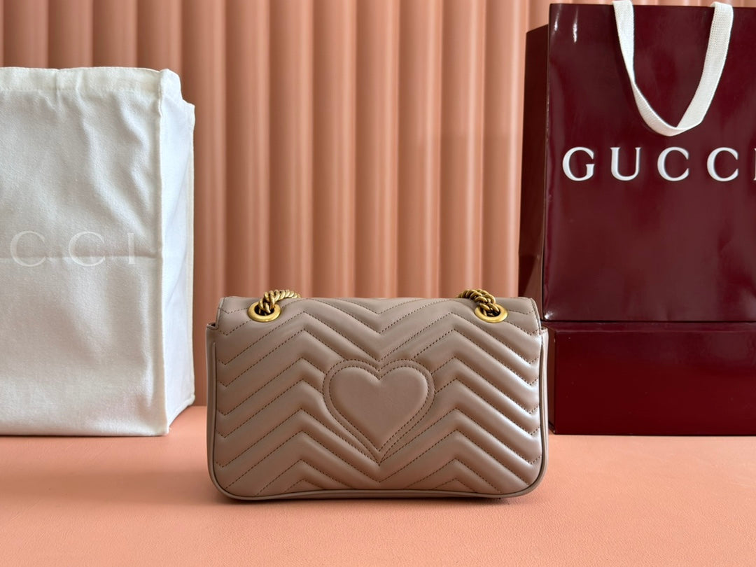 GUCCI MARMONT MATELASSÉ LARGE 26 BAG BEIGE CALFSKIN