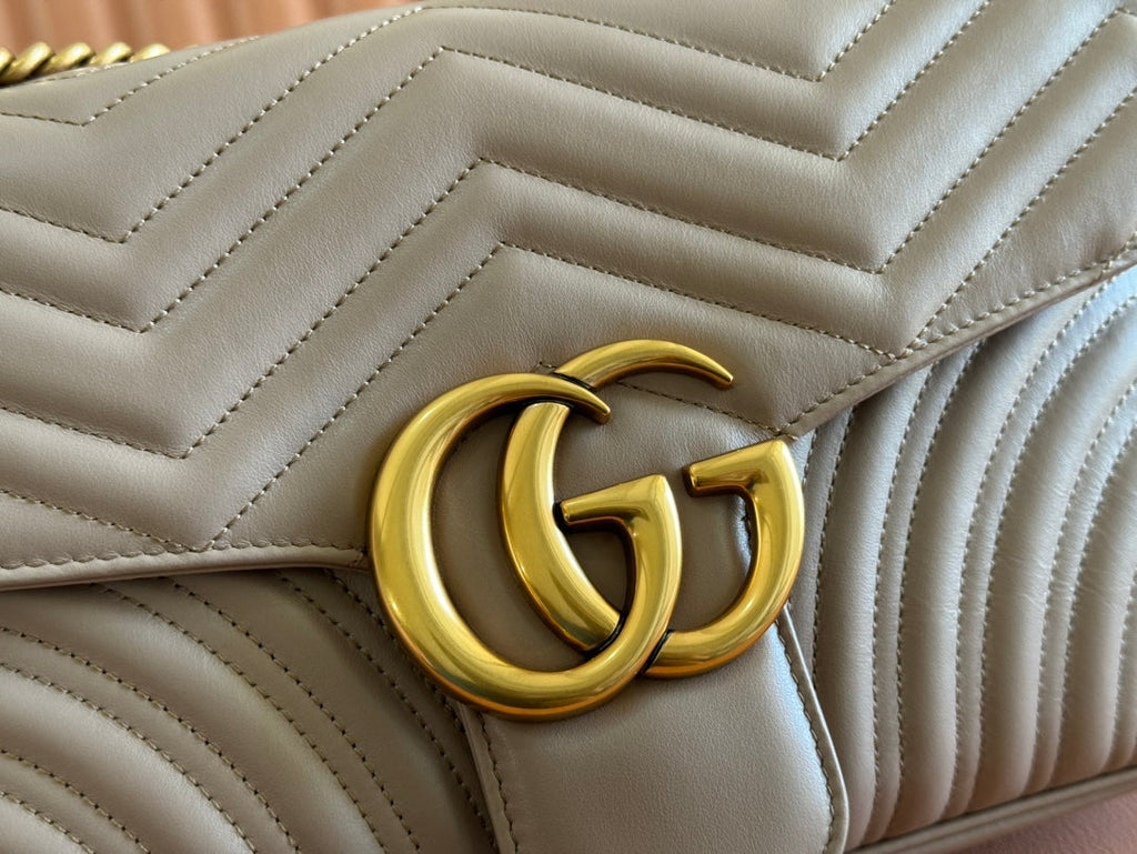 GUCCI MARMONT SHOULDER BAG 31 IN BEIGE CALFSKIN GOLD CHAIN