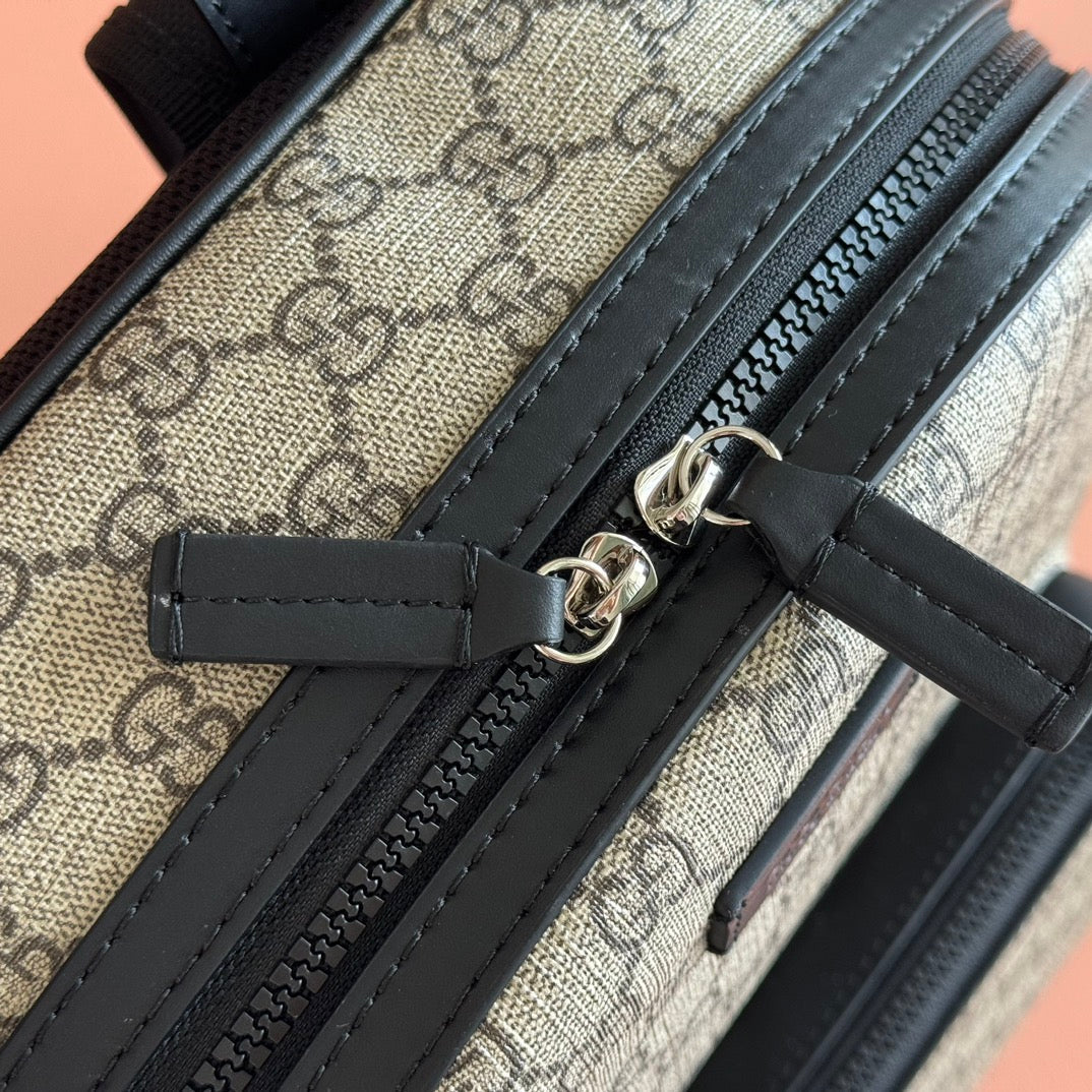 GUCCI EMBOSSED BACKPACK 40 IN BEIGE AND DARK BROWN CALFSKIN