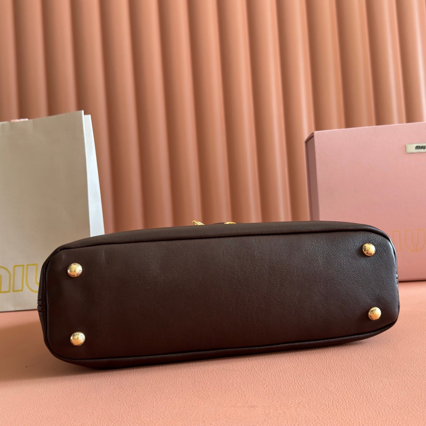 MIUMIU 26S BORSA AVENTURE BAG 30 IN DARK BROWN CALFSKIN GOLD HARDWARE