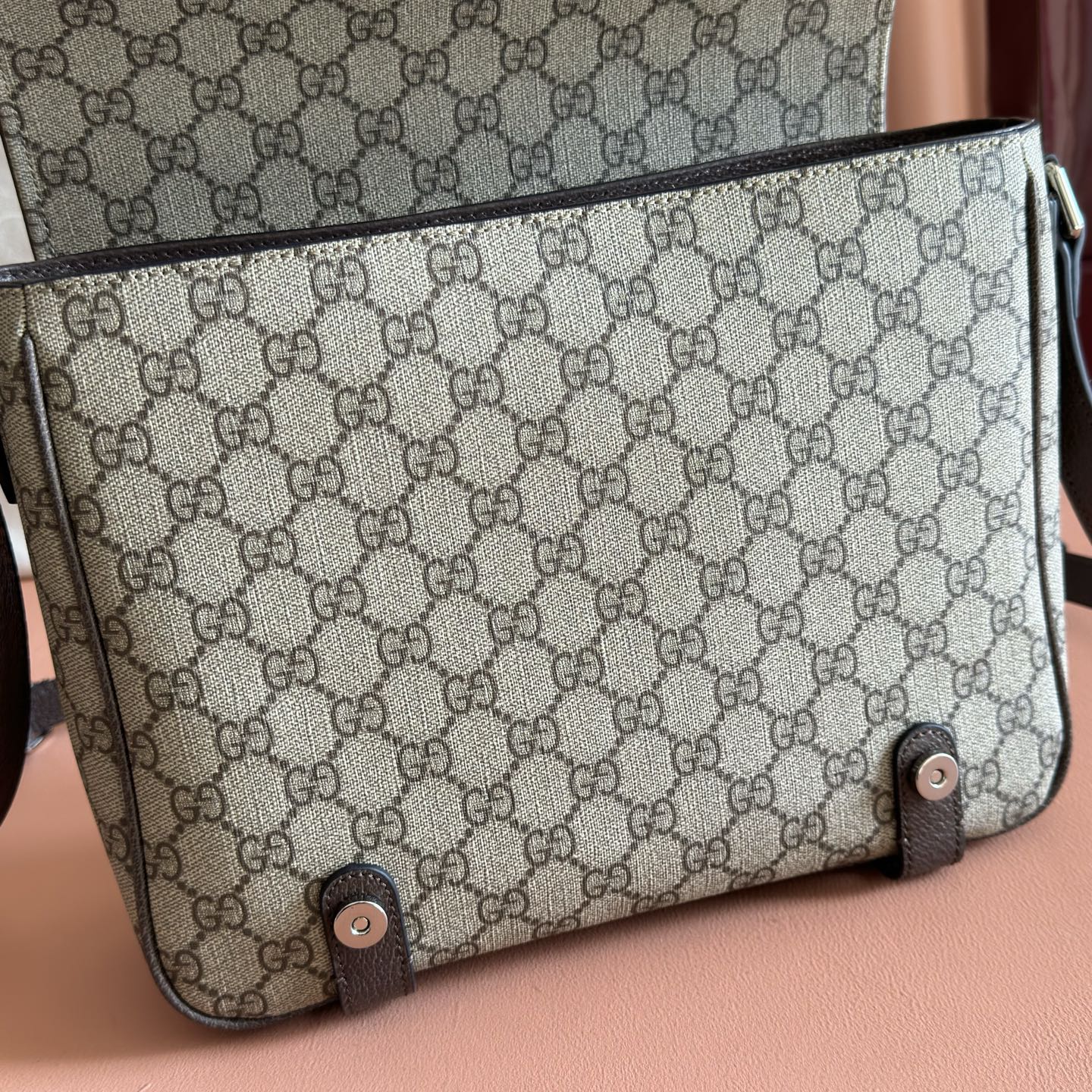 GUCCI 26S MESSENGER CROSSBODY BAG 28 IN DARK BEIGE AND BROWN CANVAS