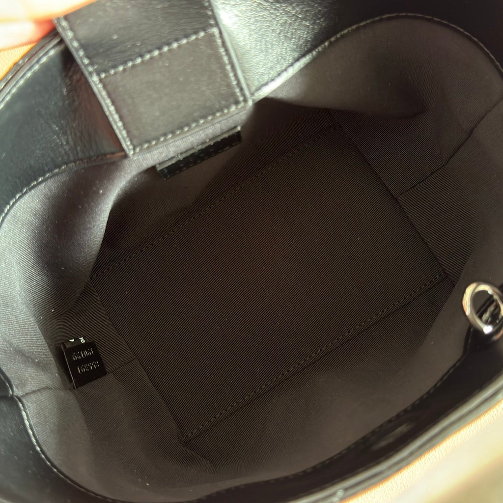 GUCCI 26S  MARMONT TOTE BAG 17 IN BLACK CALFSKIN