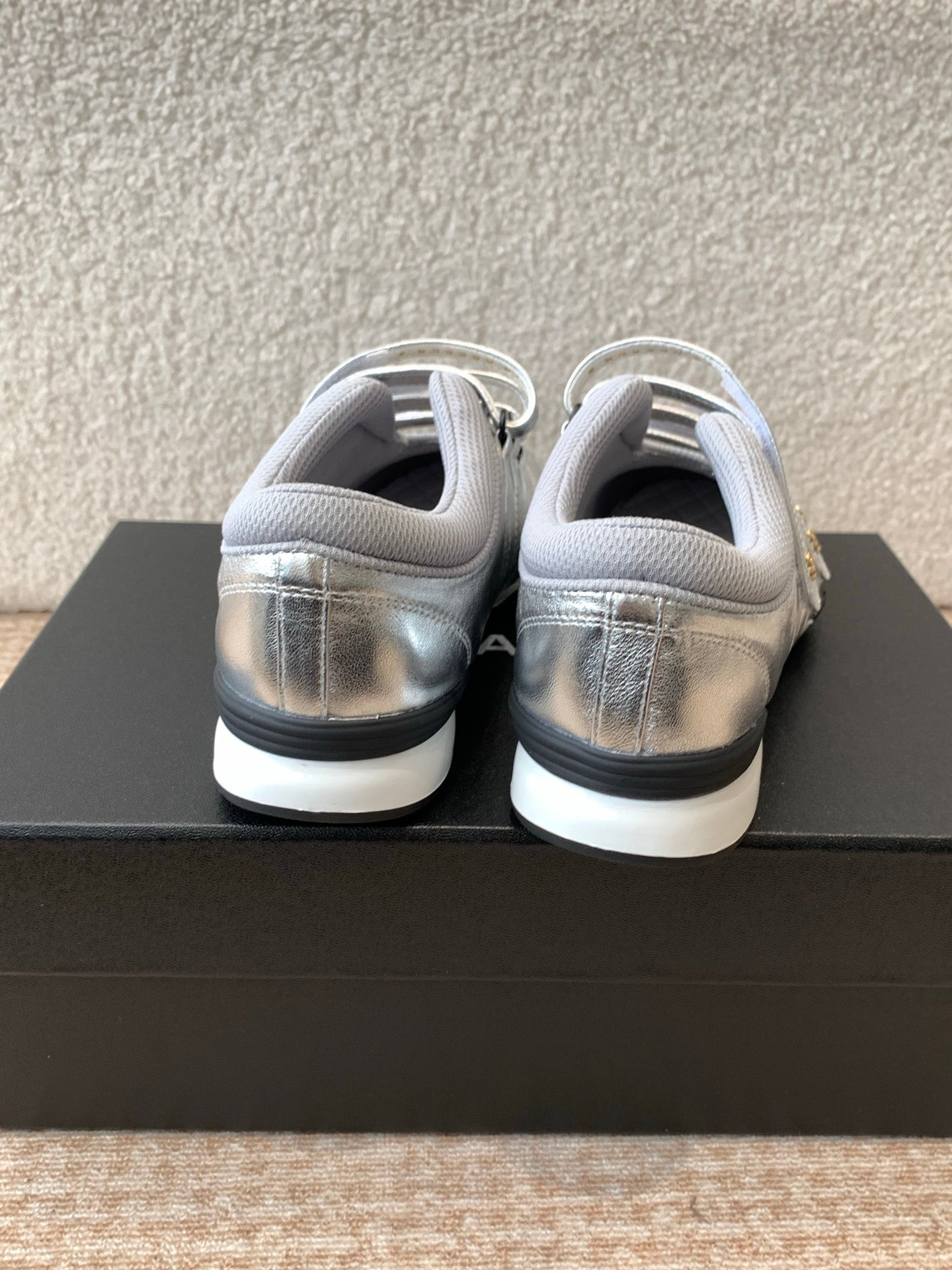CHANEL MARY JANE SNEAKERS IN SILVER LAMBSKIN