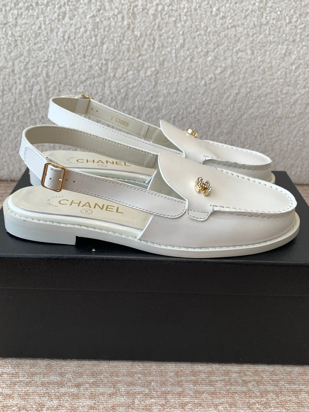 CHANEL MOASIN SLINGBACK IN WHITE PATENT CALFSKIN