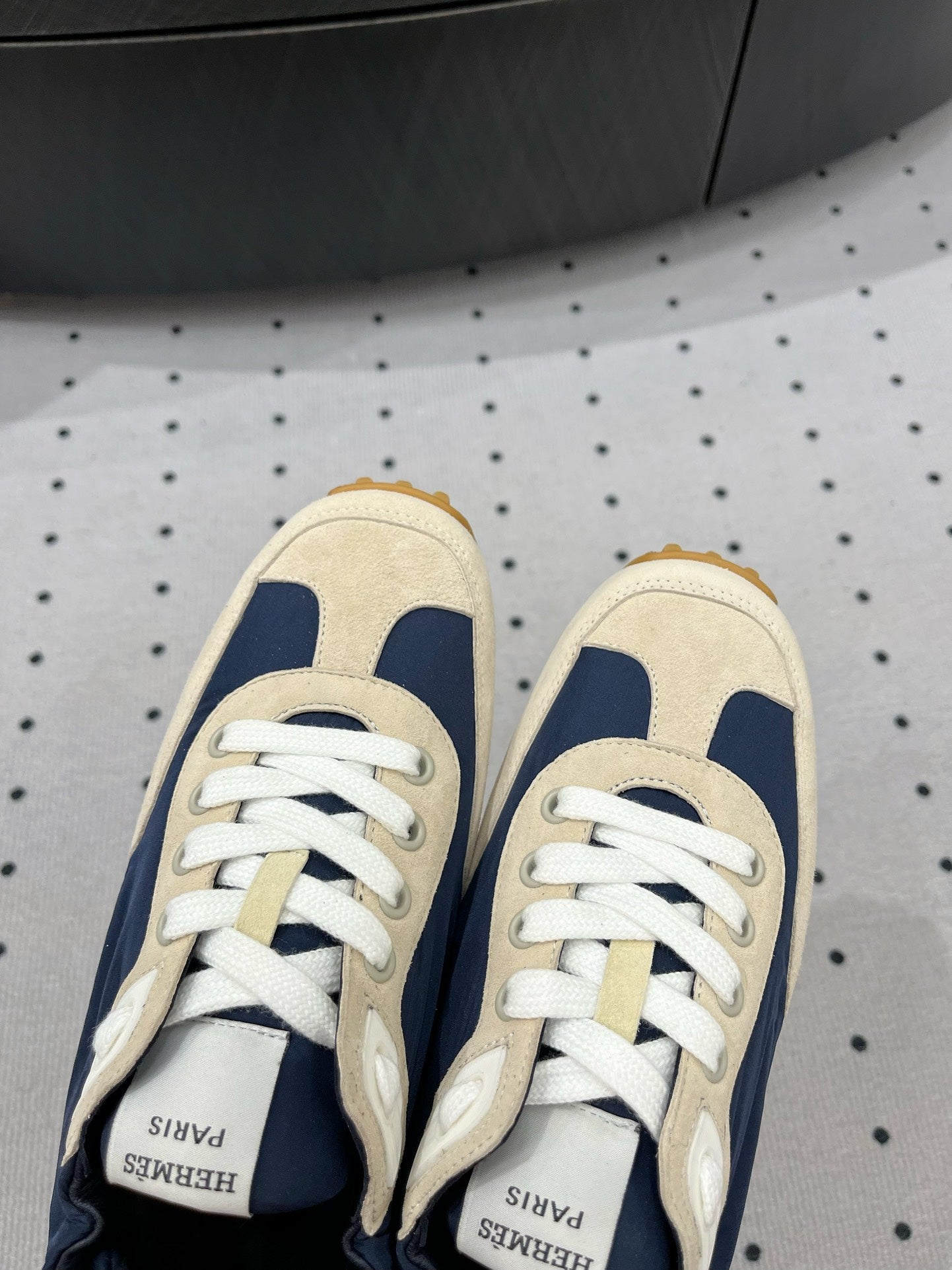 HERMES TRAIL SNEAKER IN IVORY TAN MIX SPACE BLUE SUEDE