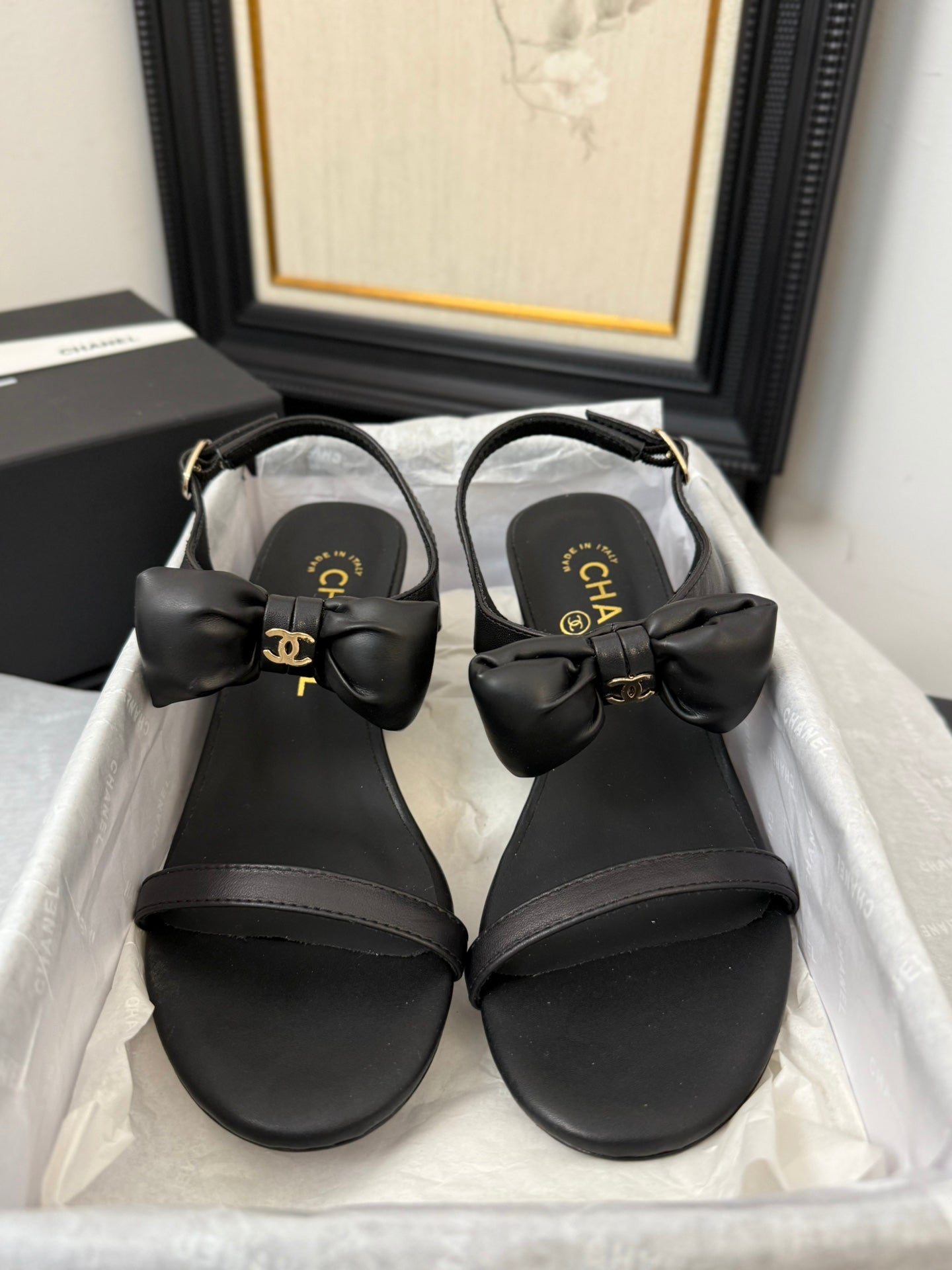 CHANEL MID HEEL SANDALS IN BLACK CALFSKIN WITH BOW