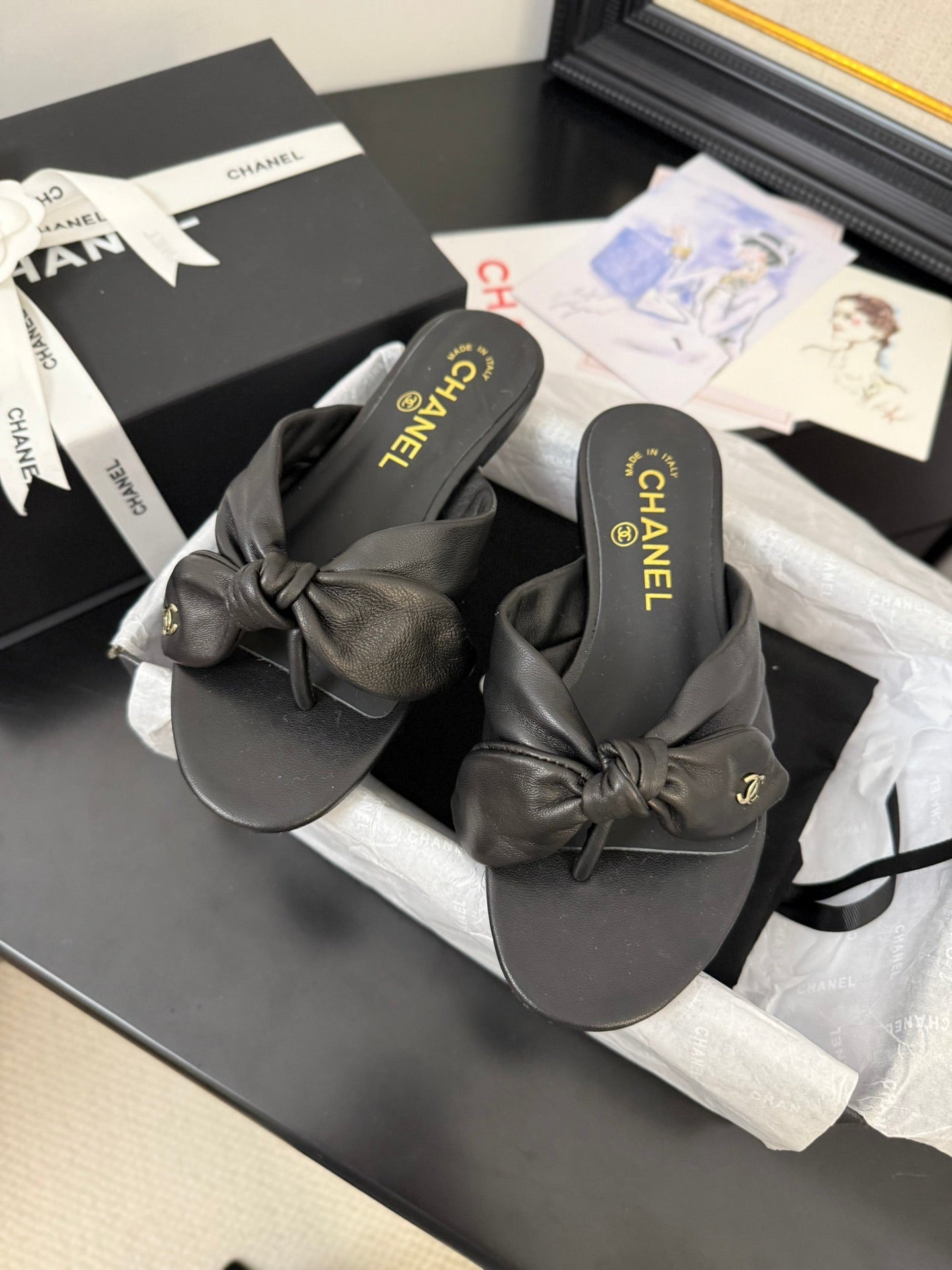 CHANEL 25C Thong Sandal Bow Black Lambskin 233562