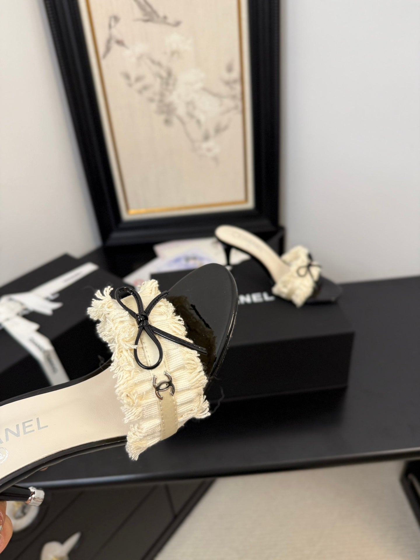 CHANEL WHITE GROSGRAIN CANVAS BOW MULE SANDALS 90 MM