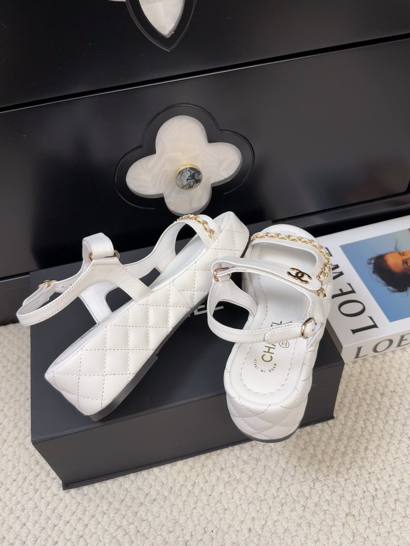 CHANEL THICK-SOLED SANDALS 55 MM IN WHITE CALFSKIN