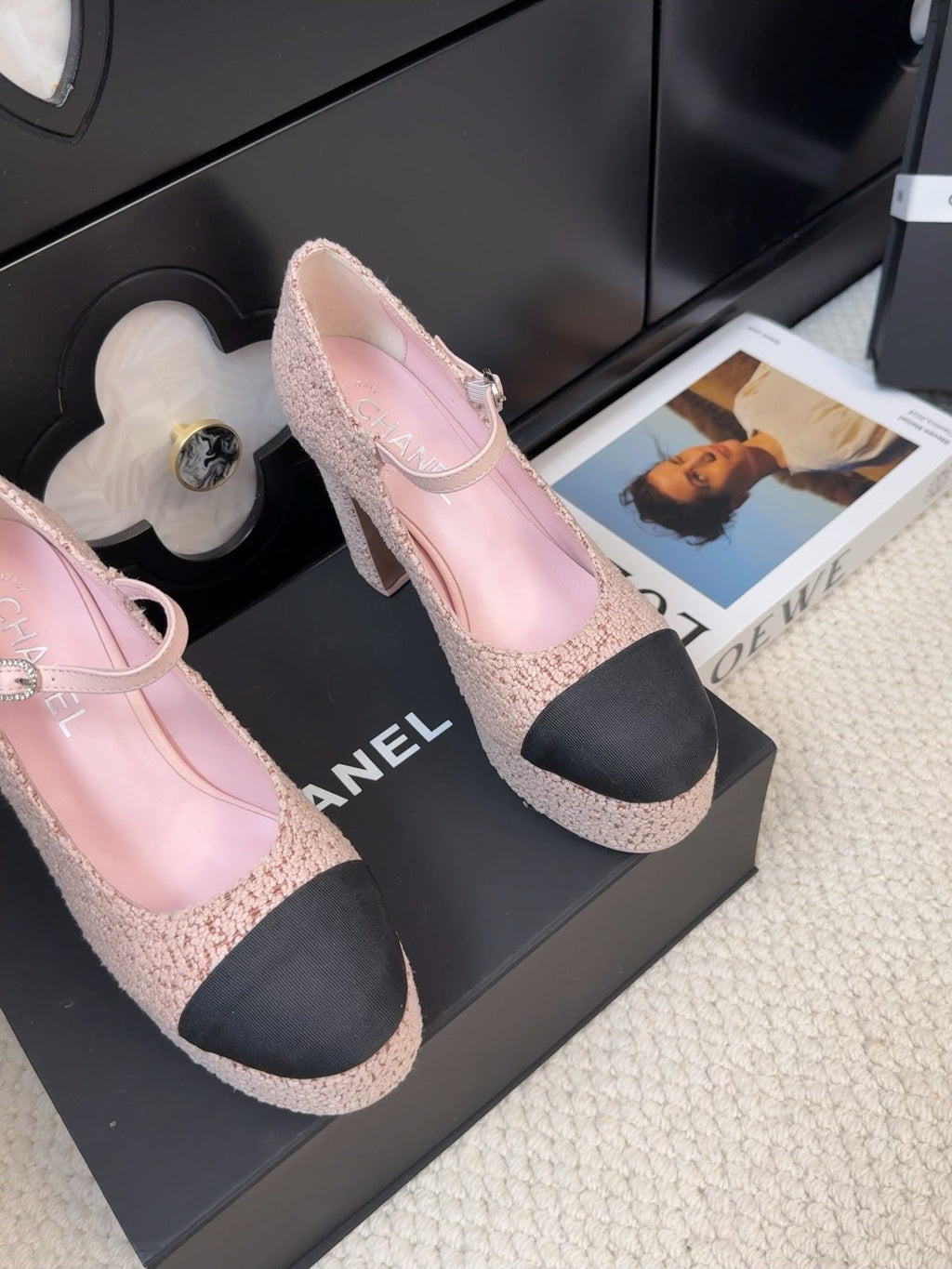 CHANEL FLATFORM SANDAL IN LIGHT PINK TWEED AND BLACK FABRIC