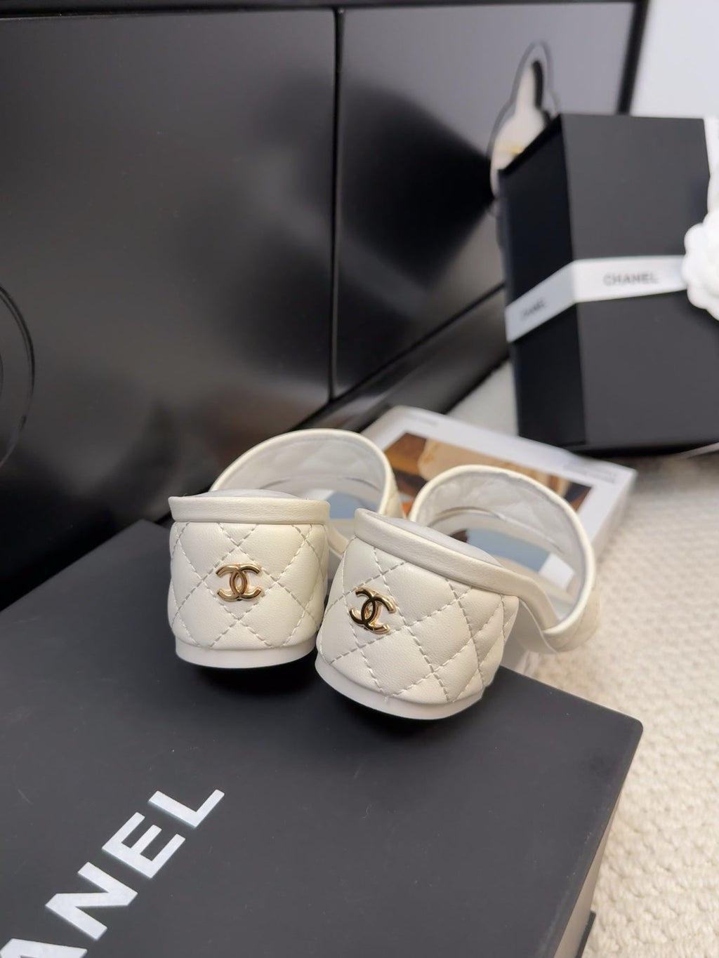 CHANEL 25C Mule Sandal 45mm Open Heel White Lambskin 233495