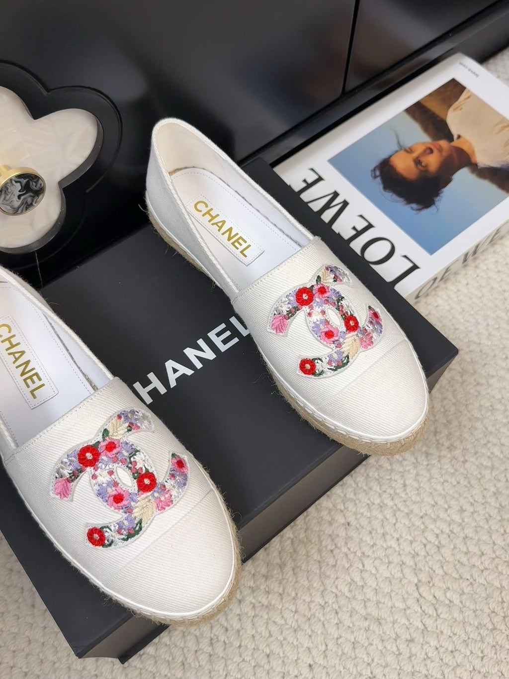 CHANEL LOAFER IN WHITE CANVAS WITH COLORFUL LOGO