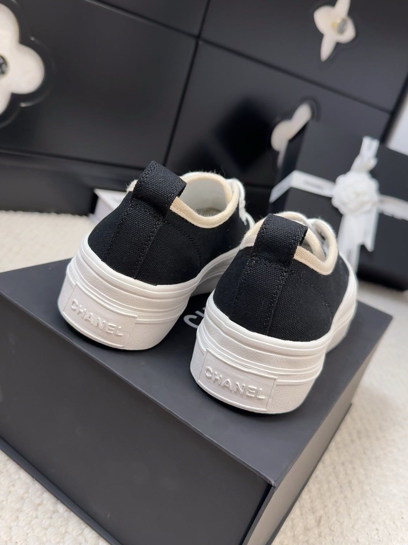 CHANEL TRAINERS SHOES IN BLACK FABRIC