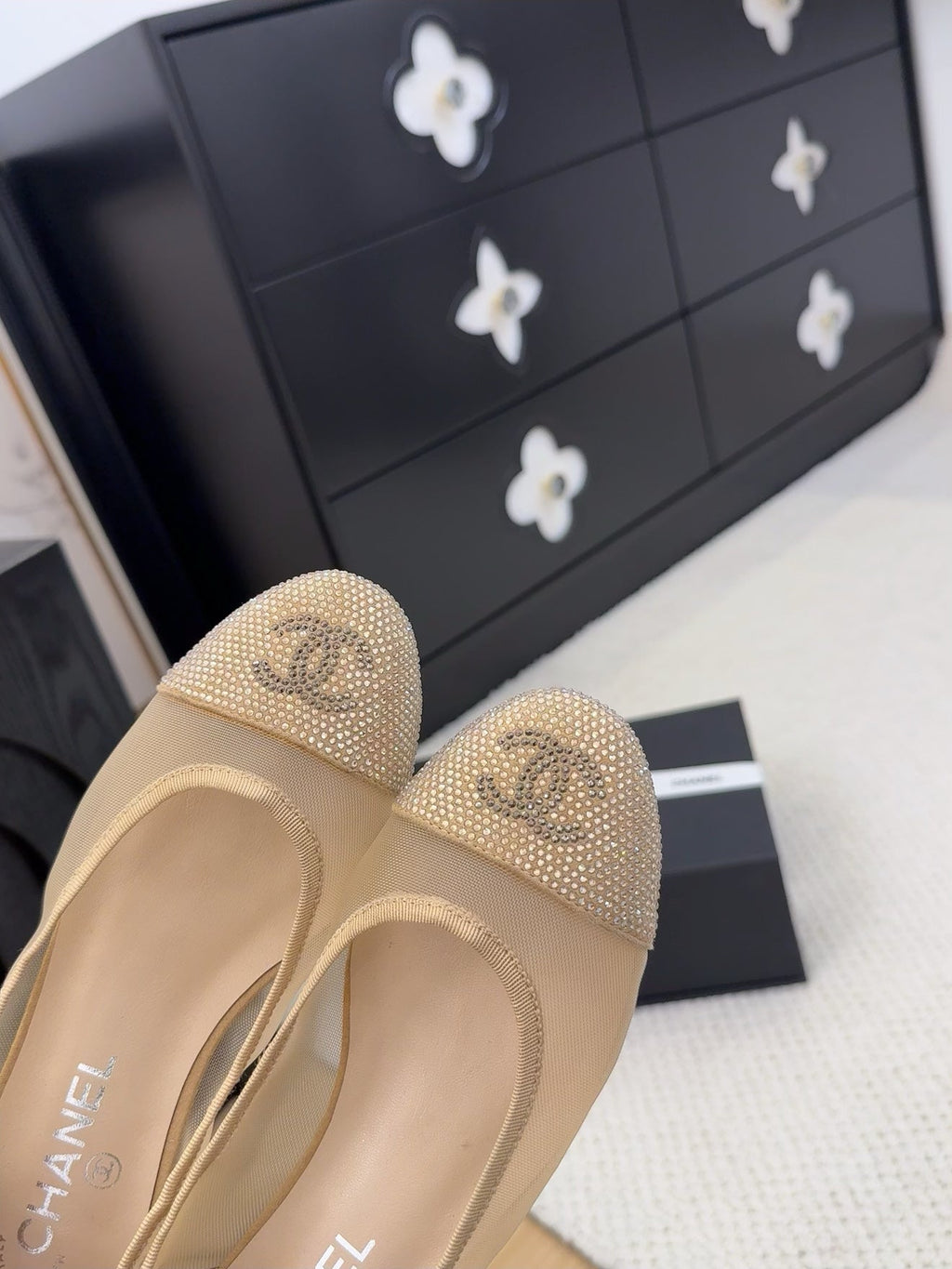 CHANEL BALLET FLAT IN CAMEL BEIGE FABRIC AND MESH WITH CRYSTALS