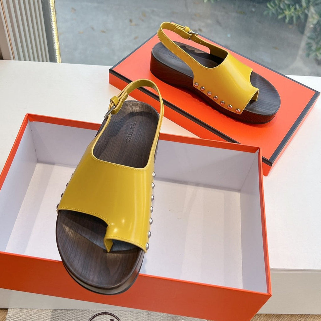 HERMES FLAT SANDAL IN CORN YELLOW CALFSKIN