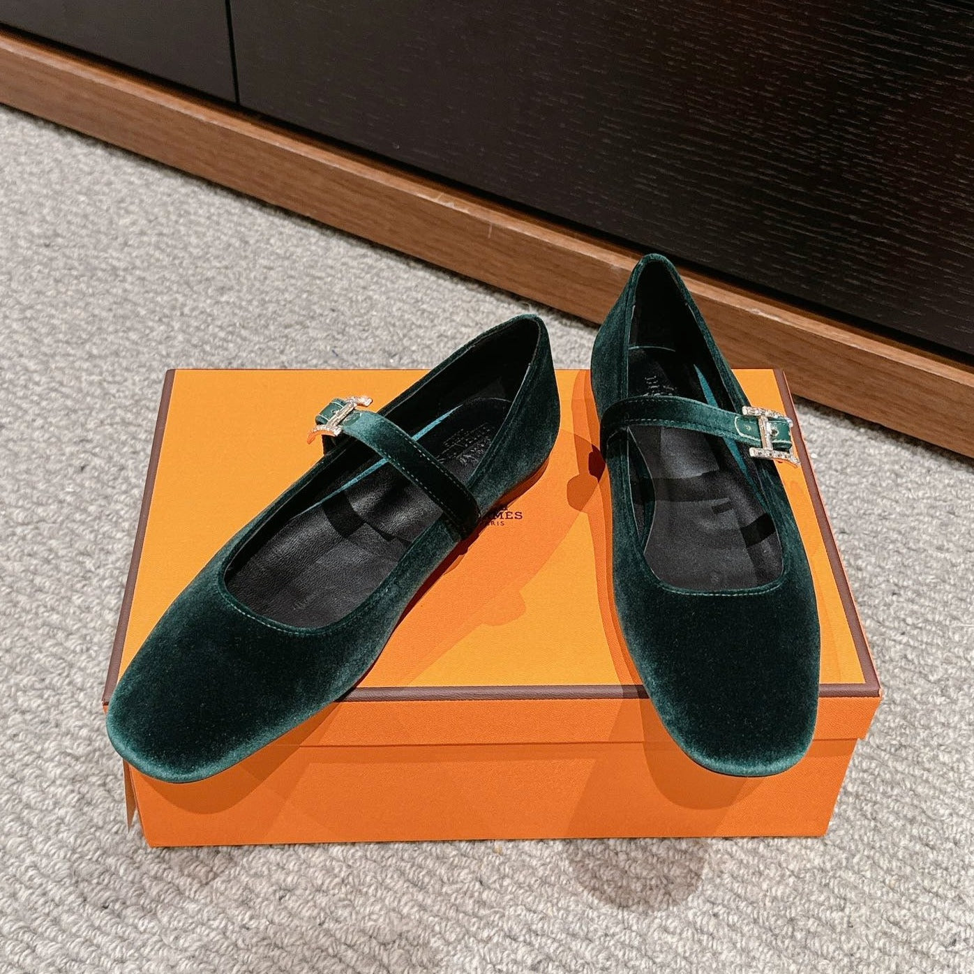 HERMES JANE BALLET FLAT CASTLETON GREEN VELVET
