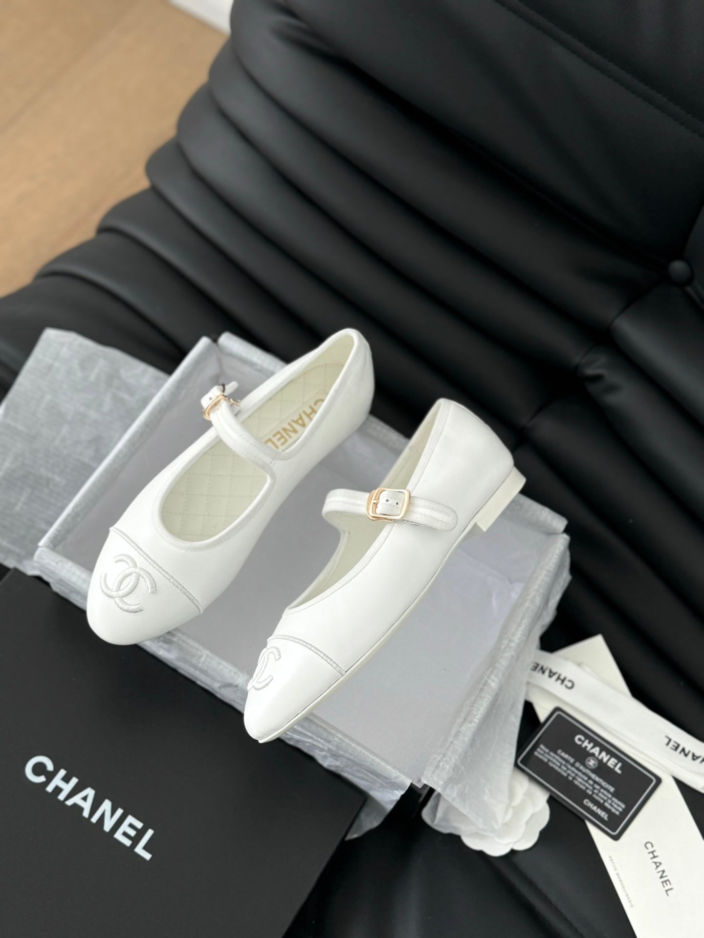 CHANEL MARY JANE SHOES IN WHITE LAMBSKIN