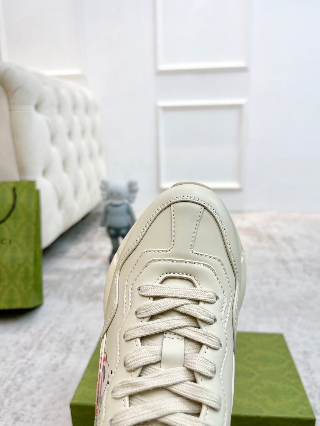 GUCCI RHYTON TRAINER WHITE LAMBSKIN WITH HEART MOTIF