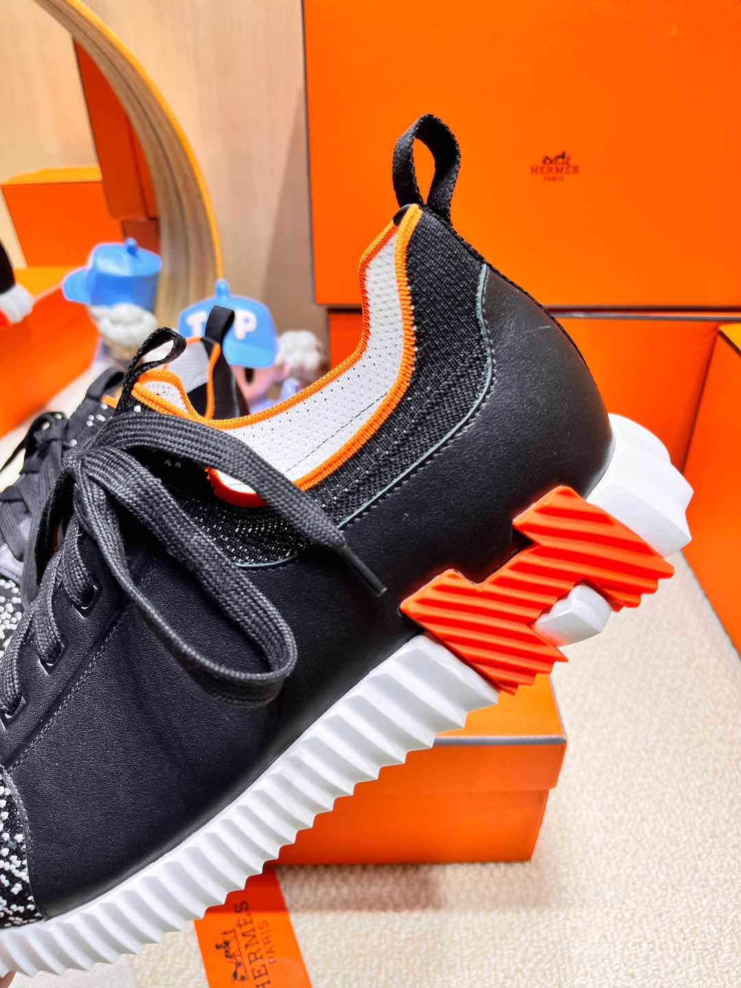 HERMES DEPART SLIP-ON SNEAKER IN WHITE MIX BLACK KNIT AND CALFSKIN