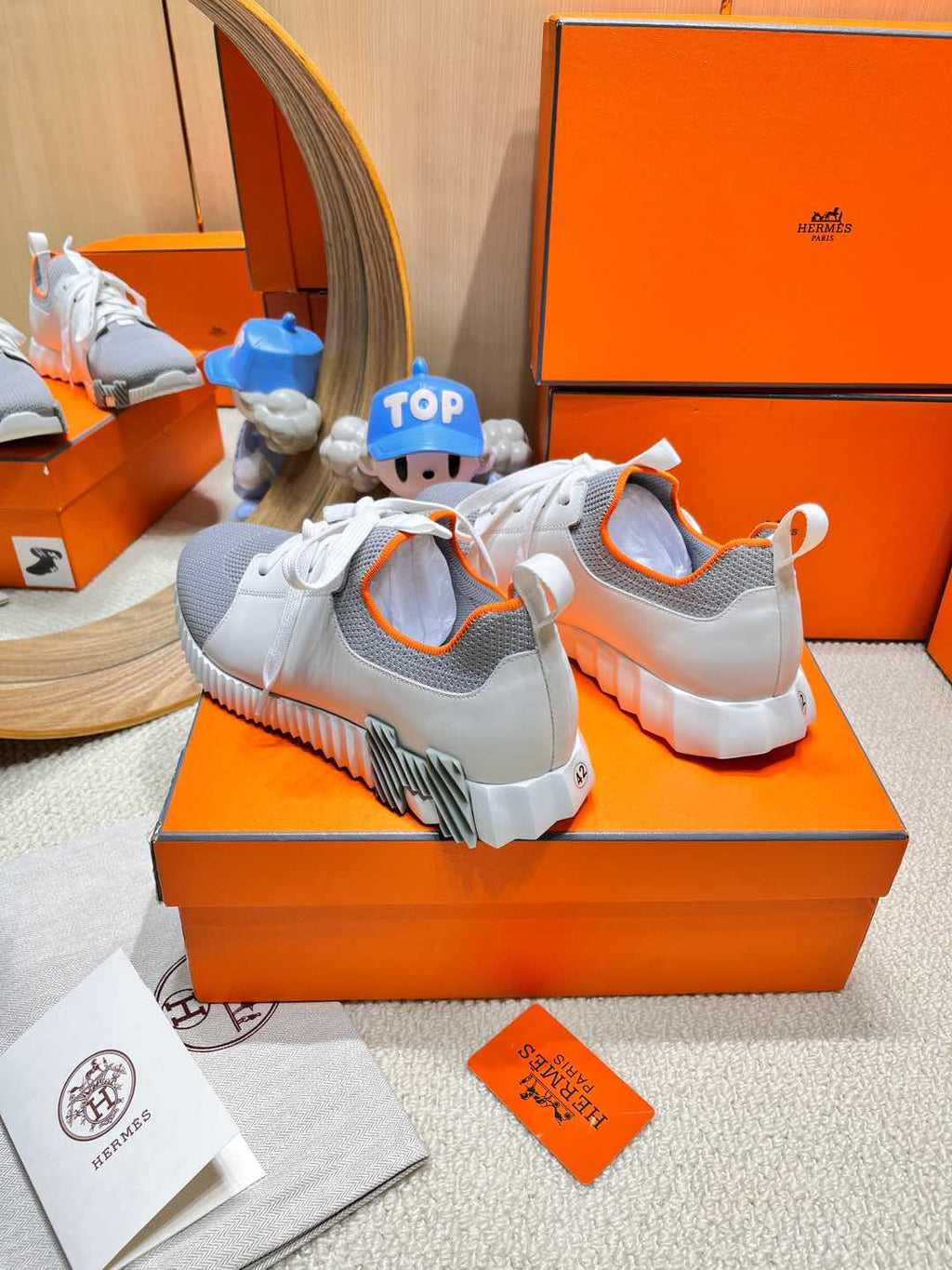 HERMES DEPART SLIP-ON SNEAKER IN WHITE MIX SHARK GRAY KNIT AND CALFSKIN