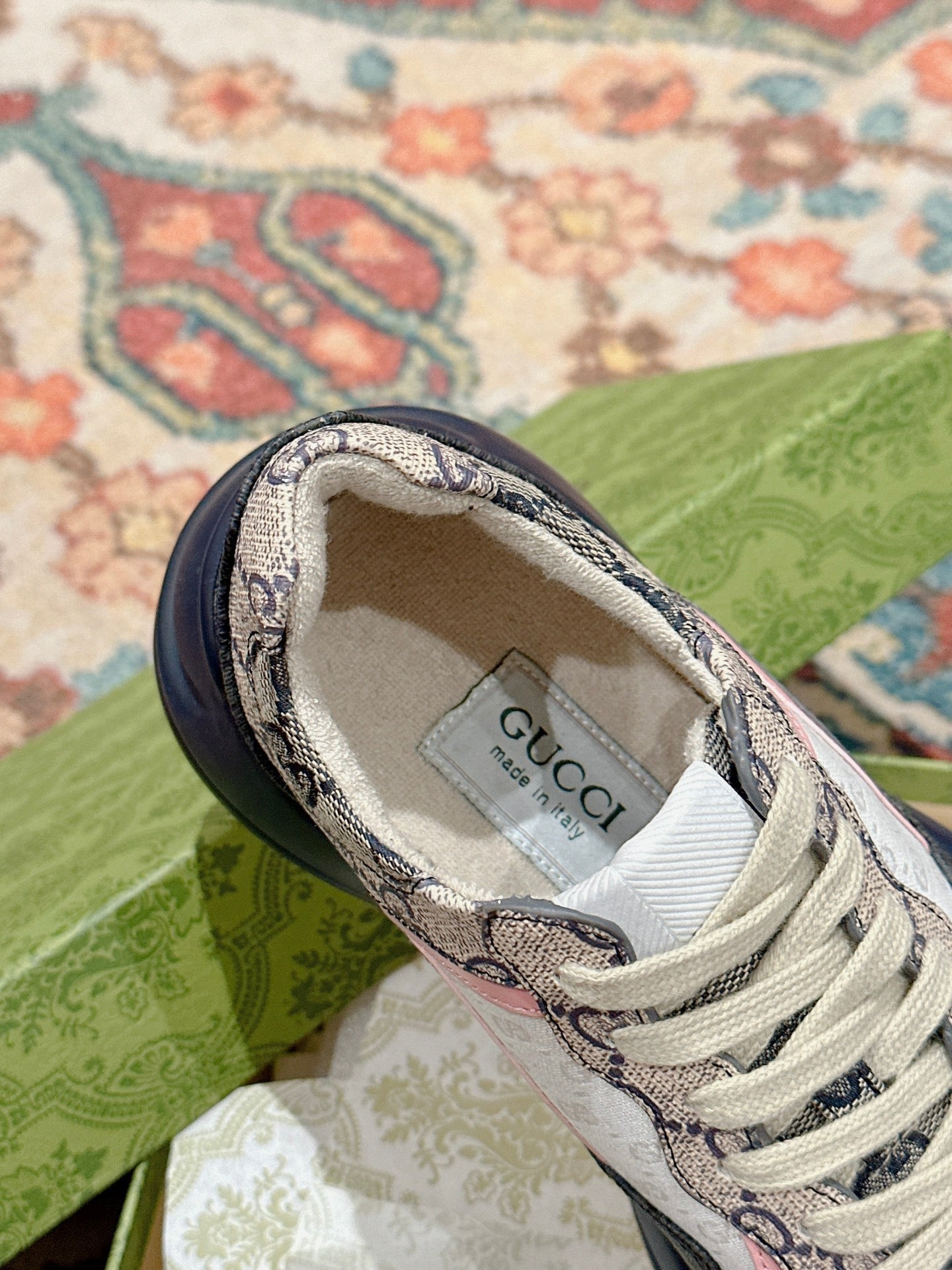 GUCCI RHYTON TRAINER CHARCOAL AND WHITE CALFSKIN