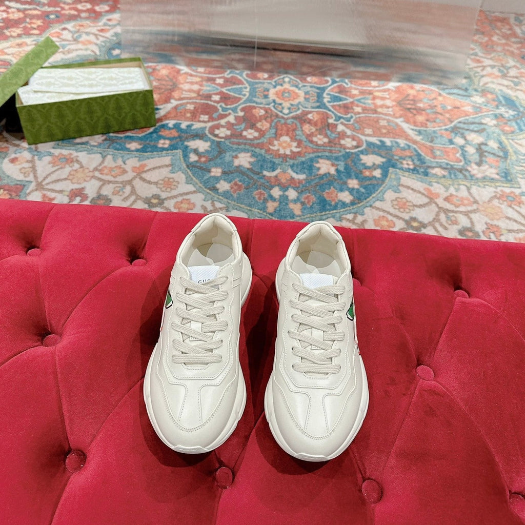 GUCCI RHYTON TRAINER WHITE CALFSKIN WITH APPLE MOTIF