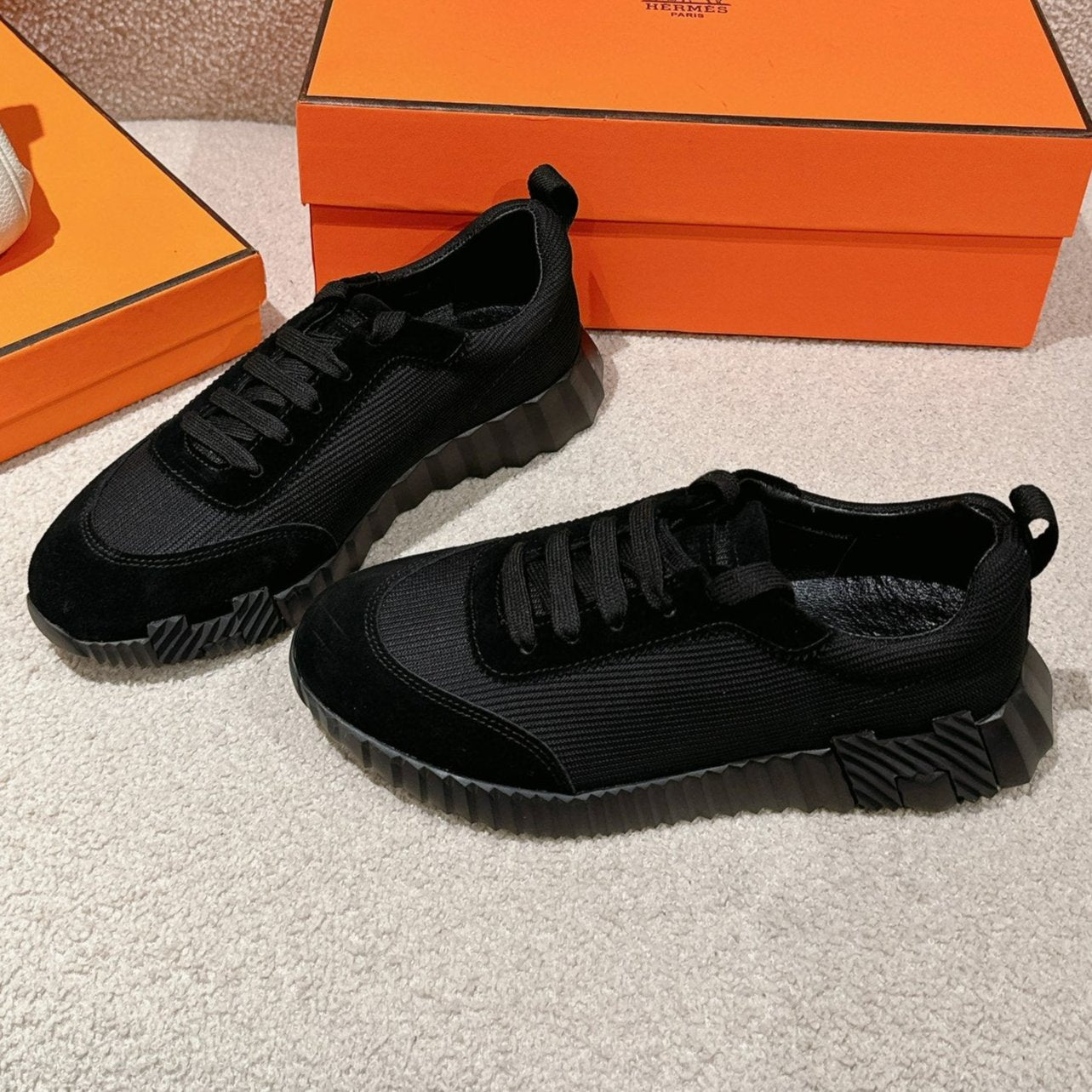 HERMES MAINLAND SNEAKER IN FULL BLACK SUEDE AND BREATHABLE MESH FABRIC