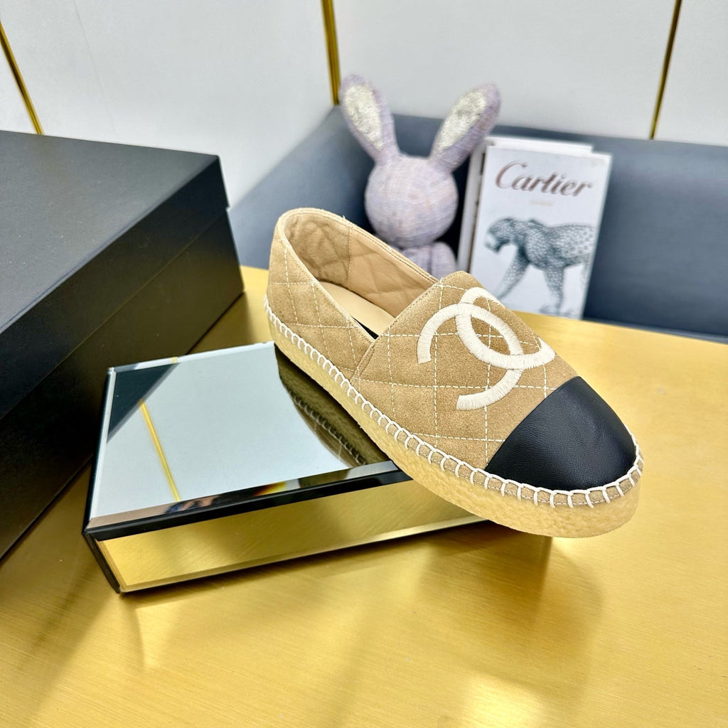 CHANEL ESPADRILLES PLATFORM 25S IN BEIGE SUEDE MIX BLACK CALFSKIN