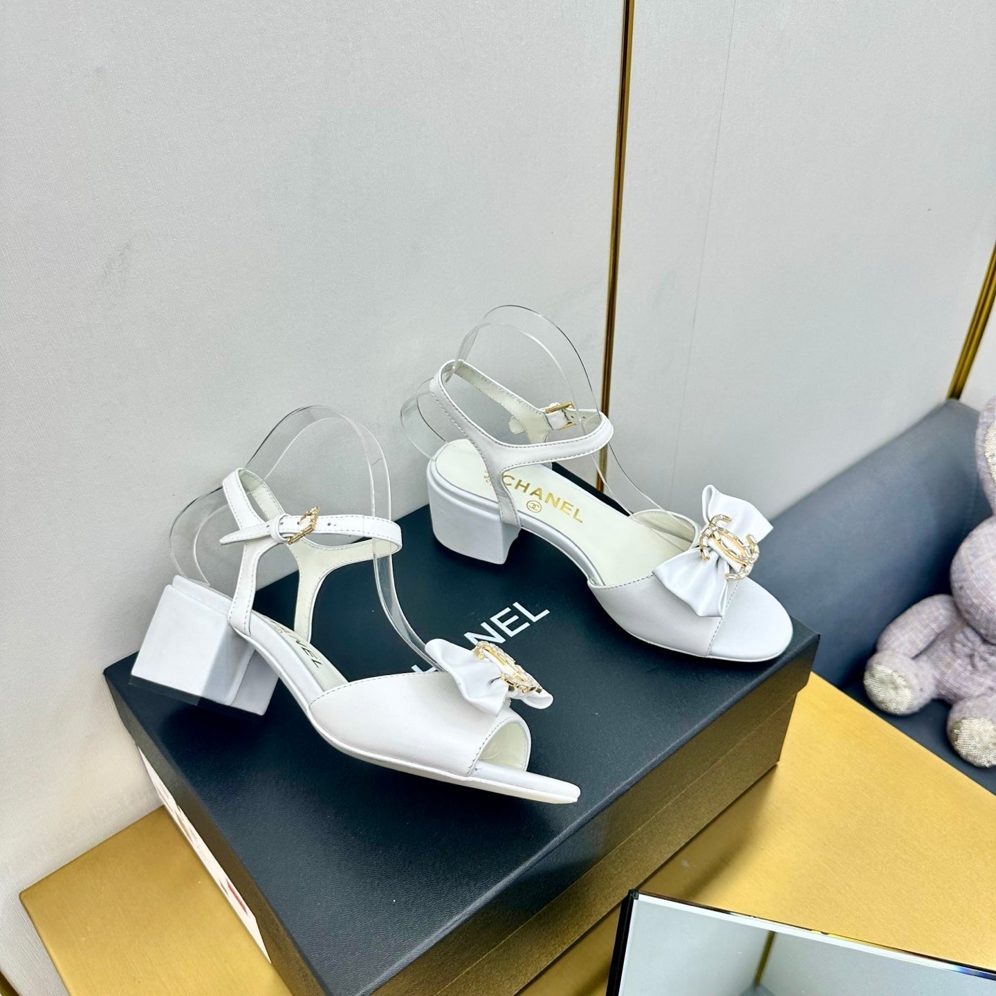 CHANEL BOWKNOT RHINESTONES MID HEEL SANDAL IN WHITE LAMBSKIN