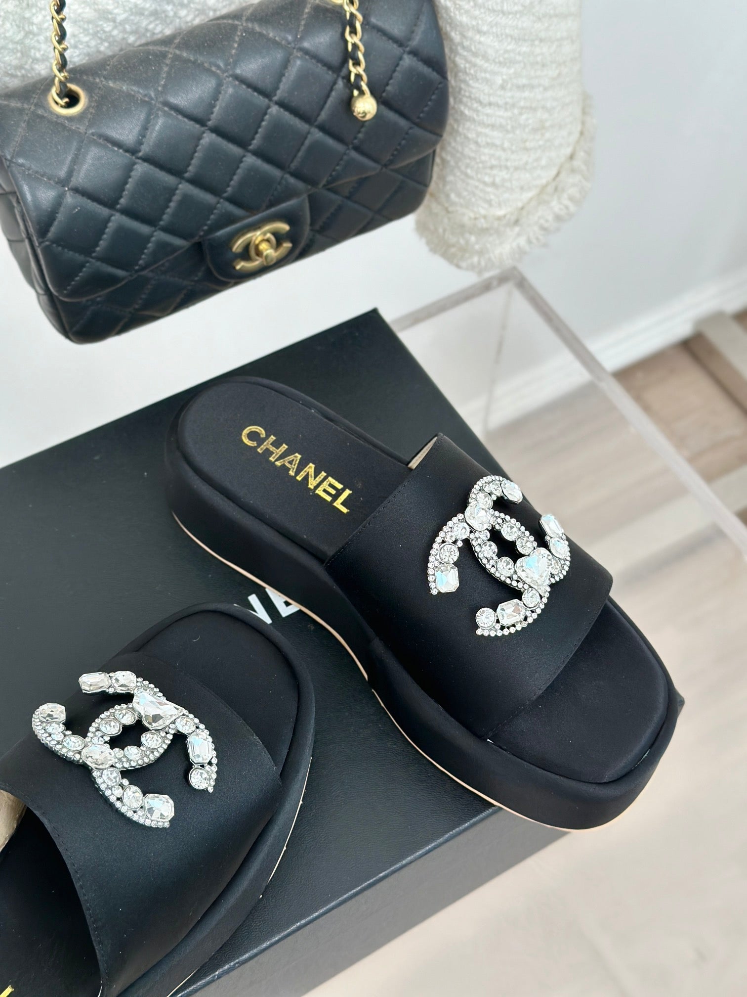 CHANEL SLIPPERS THICK SOLE IN BLACK SATIN