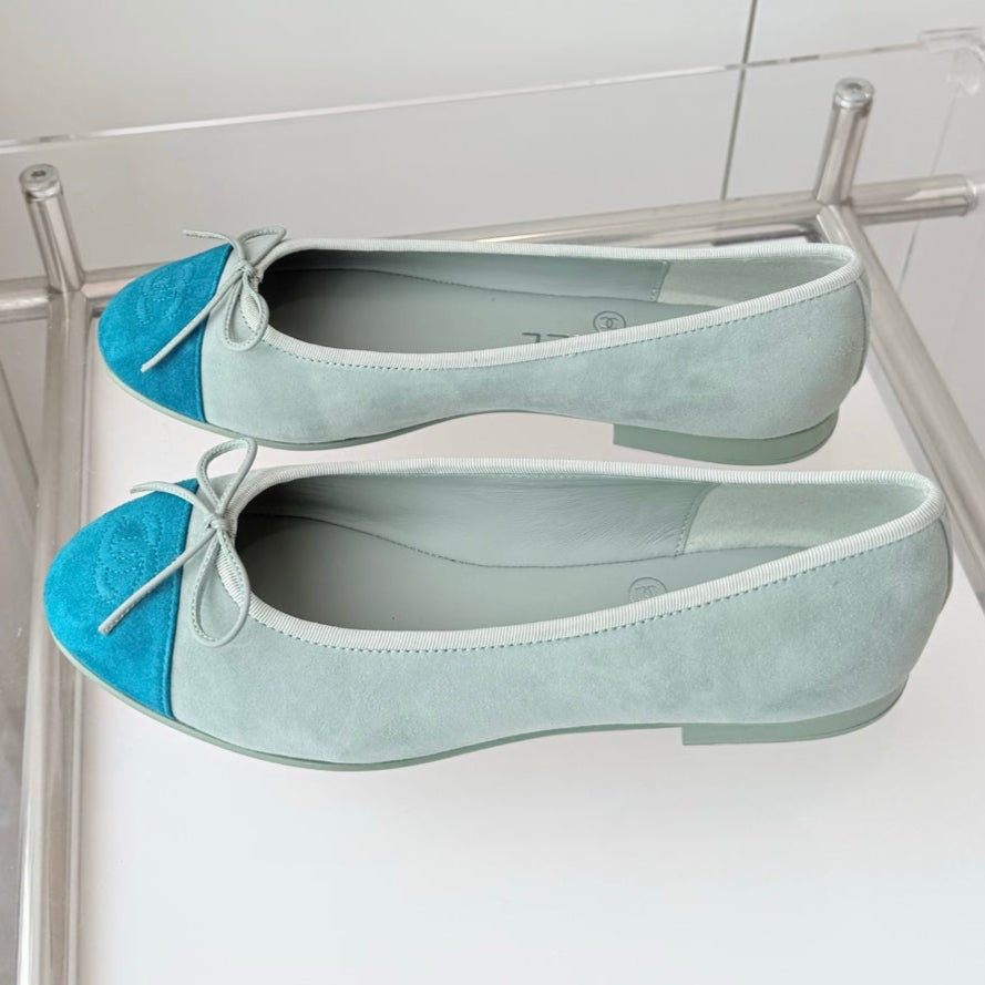 CHANEL BALLET FLAT IN CERULEAN BLUE MIX PEARL GRAY SUEDE