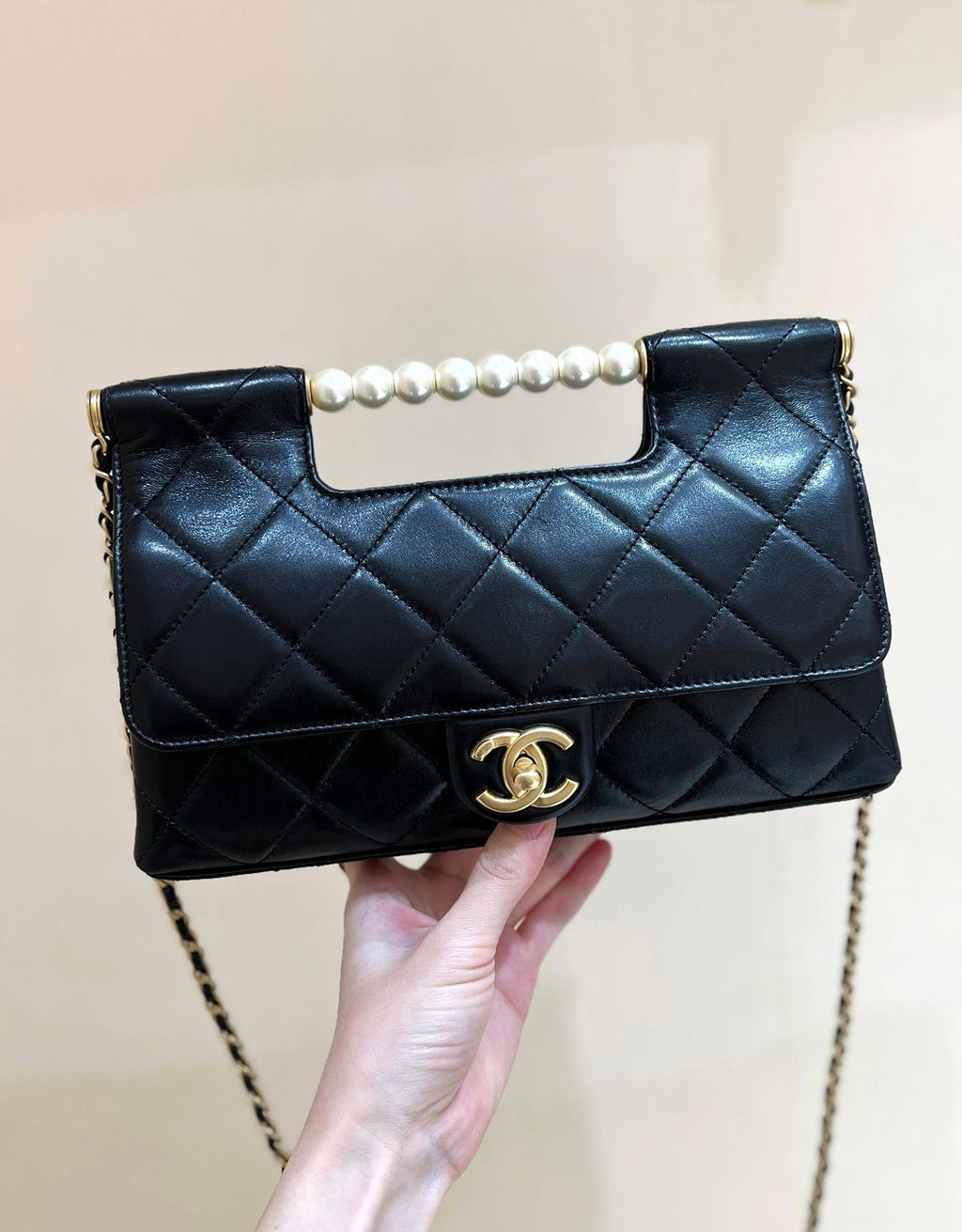 CHANEL PEARL TOP HANDLE BAG 25 IN BLACK LAMBSKIN GOLD HARDWARE