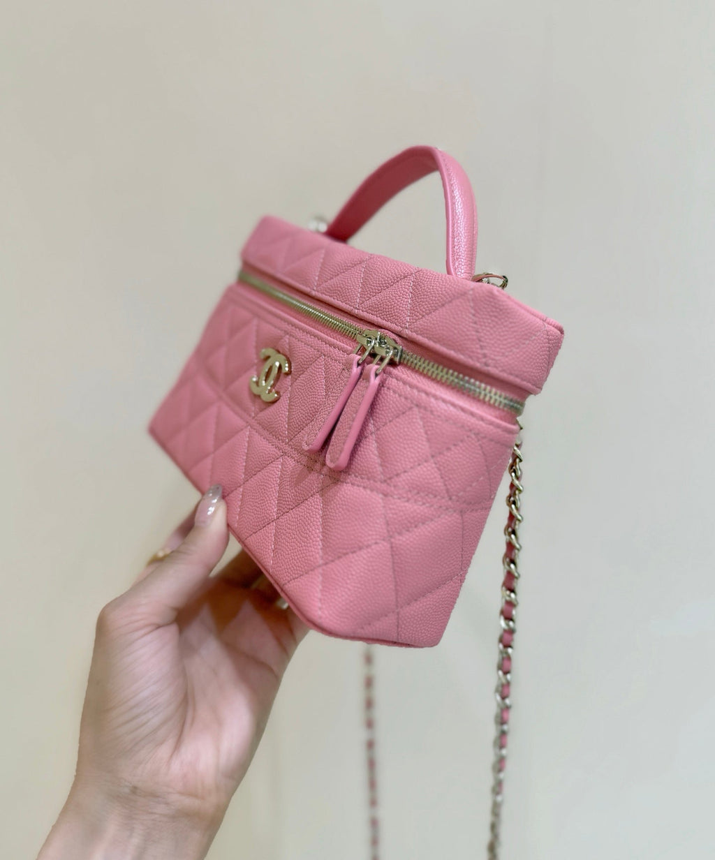 CHANEL VANITY CASE 19 IN CONTESSA PINK CALFSKIN GOLD-TONE METALLIC