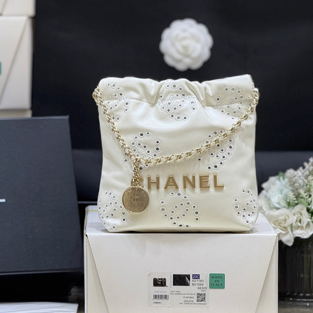 CHANEL 25S  MINI BAG 20 IN  IVORY LAMBSKIN