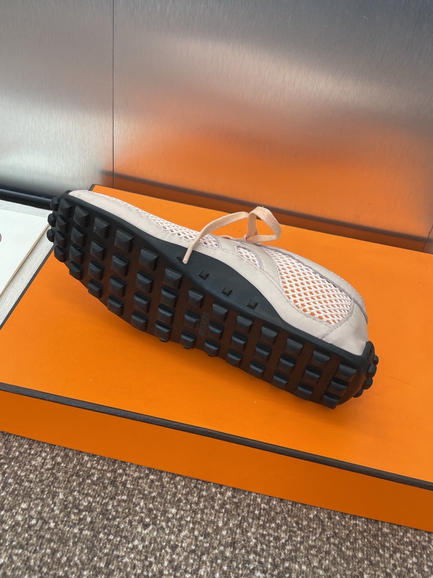HERMES KIGA SNEAKER IN LIGHT PINK CROCHET KNIT AND CALFSKIN