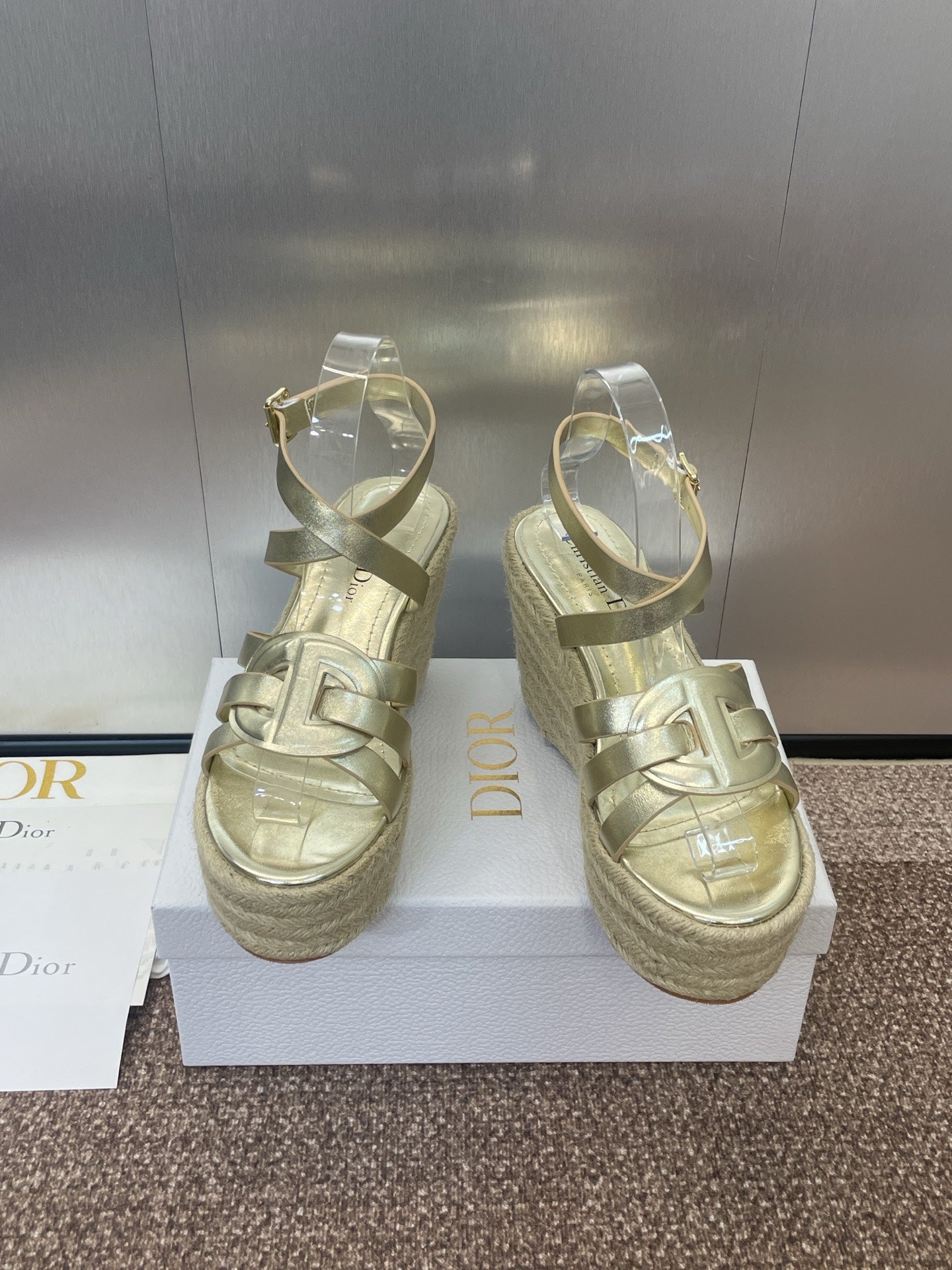 DIOR D-CLUB 25S HIGH HEEL WEDGE 100MM IN GOLD GLOSSY CALFSKIN RAFFIA SOLE