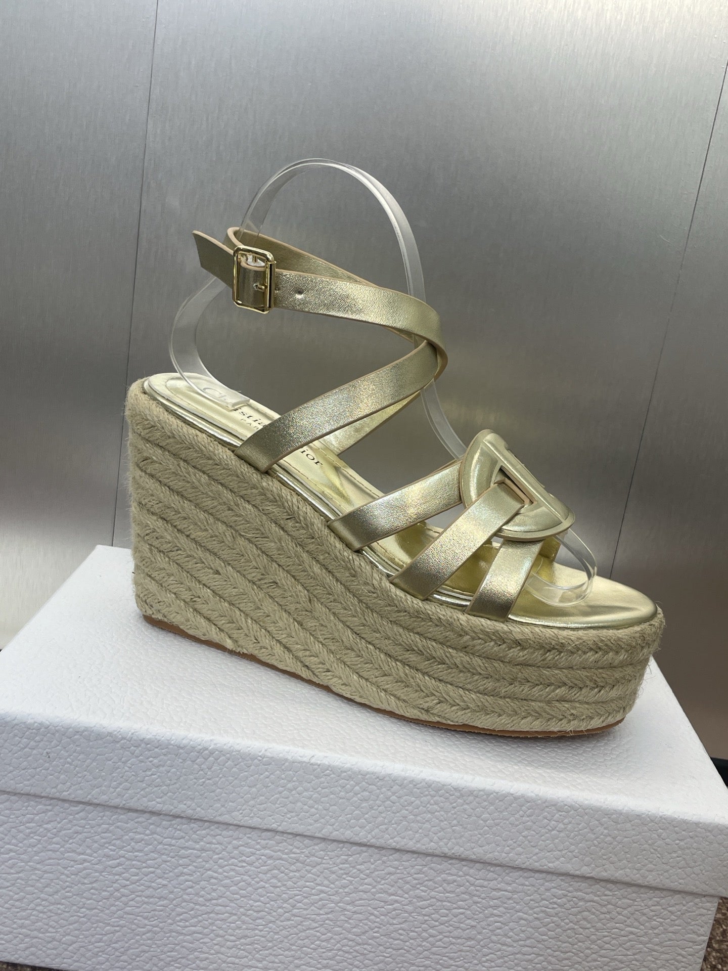 DIOR D-CLUB 25S HIGH HEEL WEDGE 100MM IN GOLD GLOSSY CALFSKIN RAFFIA SOLE