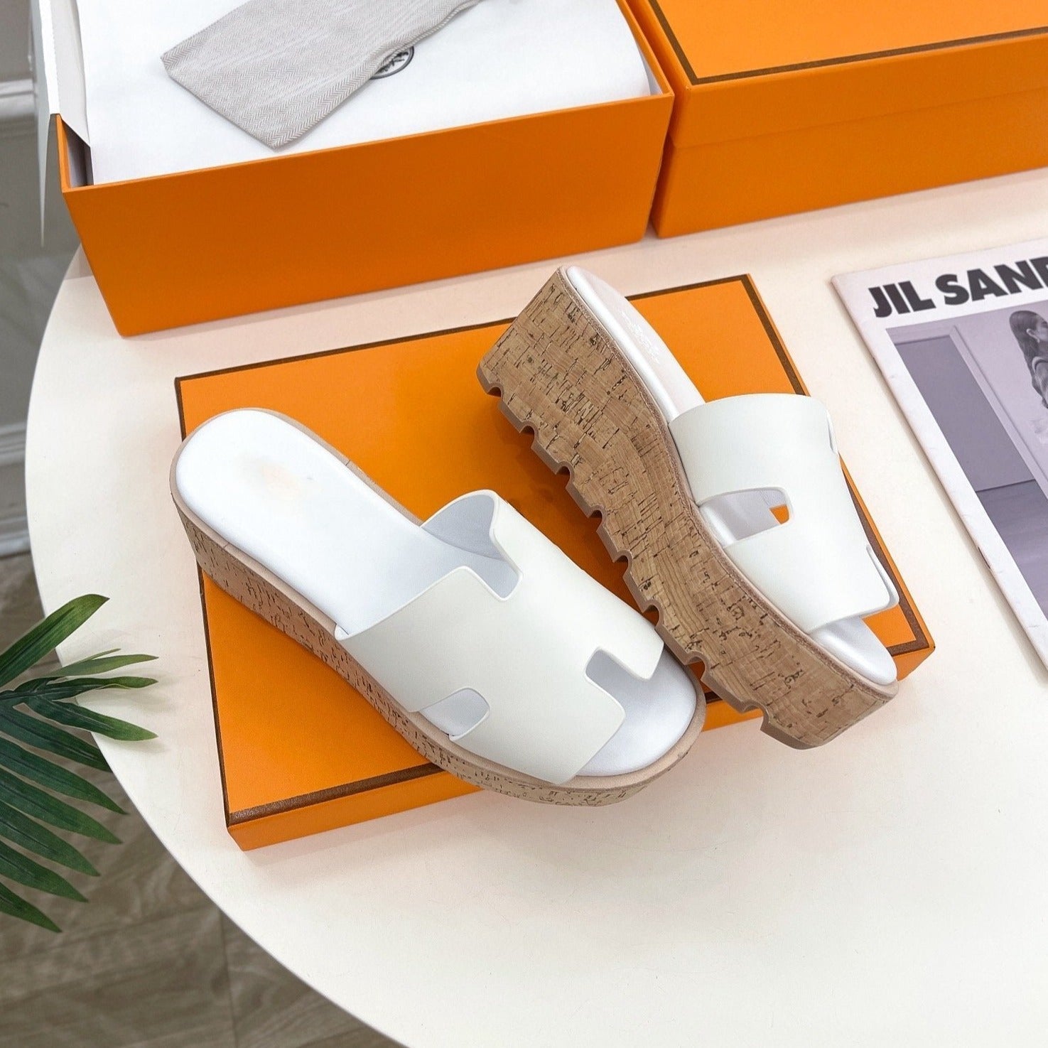 HERMES Eze 30 Sandal White