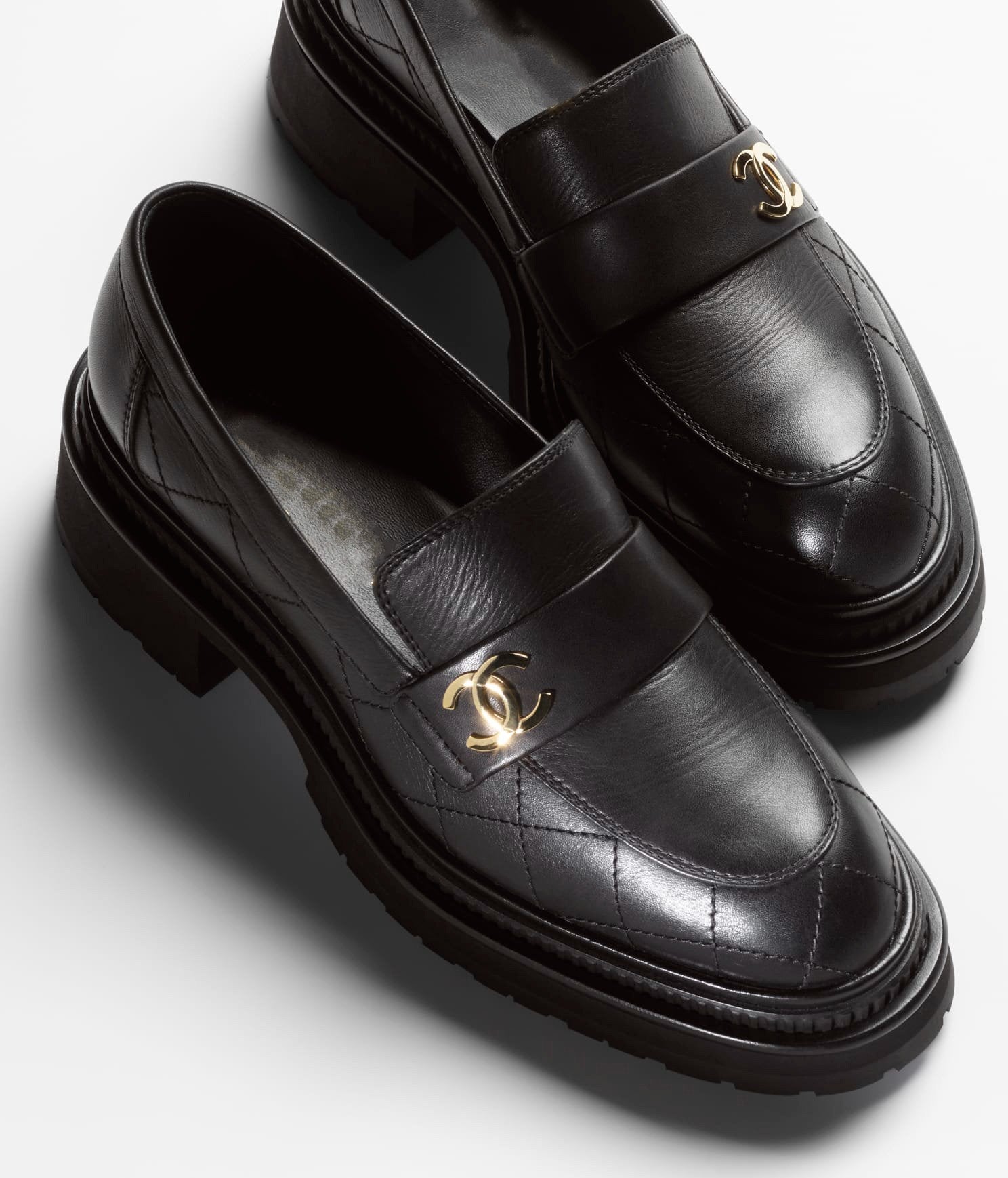 CHANEL MOASINS BLACK CALFSKIN