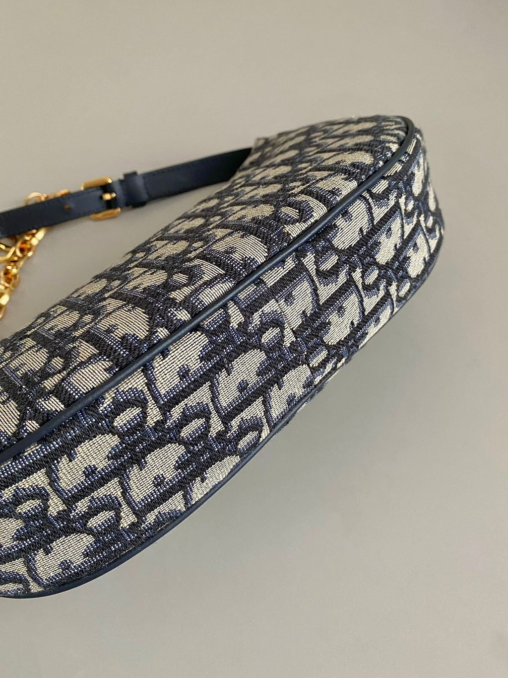 DIOR CD LOUNGE 26CM BLUE OBLIQUE EMBROIDERY