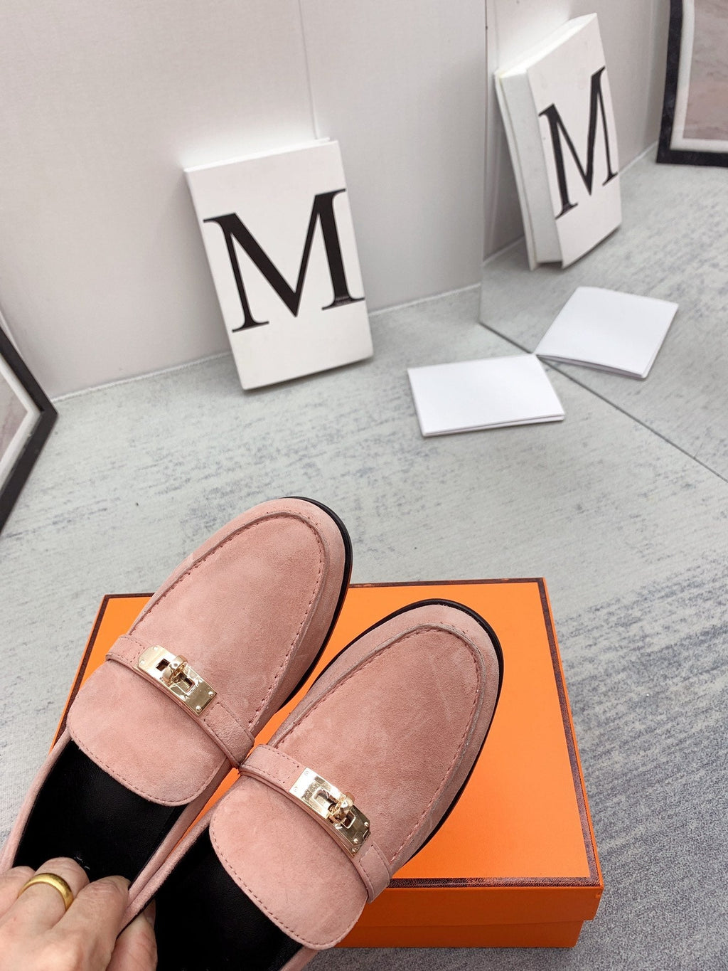 HERMES Destin Loafer Suede Light Pink